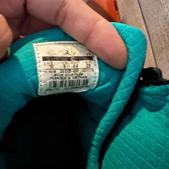 Air Jordan 9 - Dream it Do it - Sz 10 - Picture 3 of 4